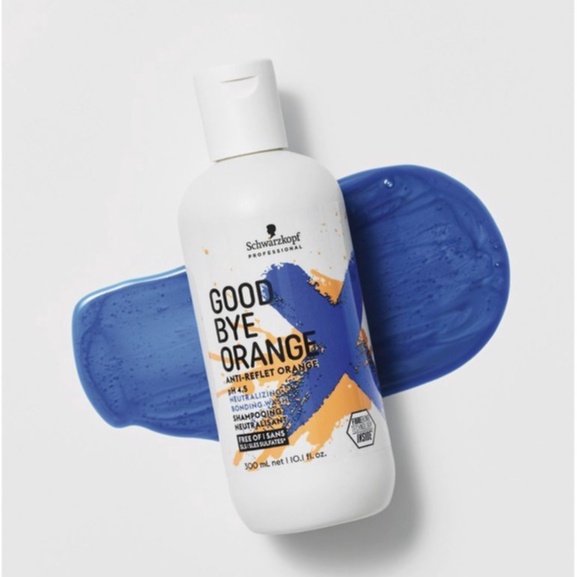 Schwarzkopf Goodbye Orange 300ml แชมพูน้ำเงินขจัดไรผมสีส้ม ช่วยทำให้สีผมอยู่ทนนานมากยิ่งขึ้น